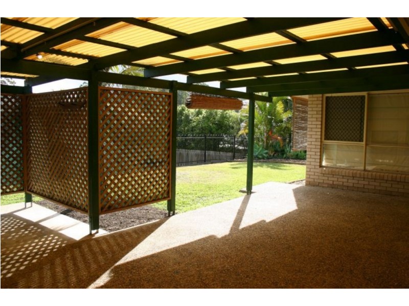 34 Marina Court, Eatons Hill QLD 4037