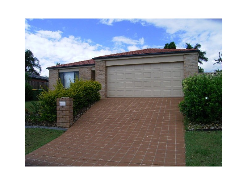 18 DIAMOND AVE, Kallangur QLD 4503