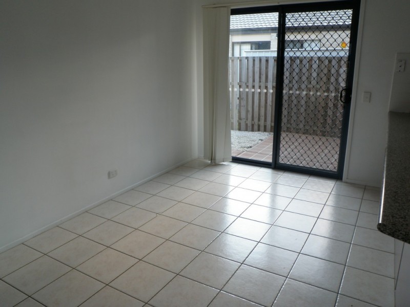 18 DIAMOND AVE, Kallangur QLD 4503