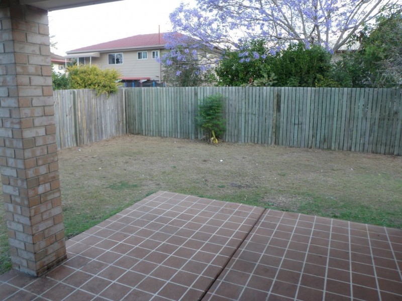18 DIAMOND AVE, Kallangur QLD 4503