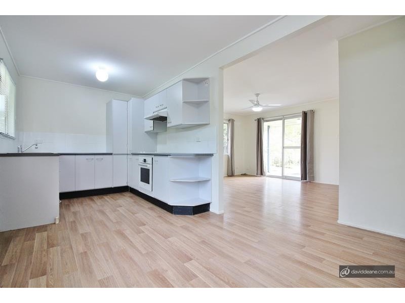 8 Calala Drive, Strathpine QLD 4500