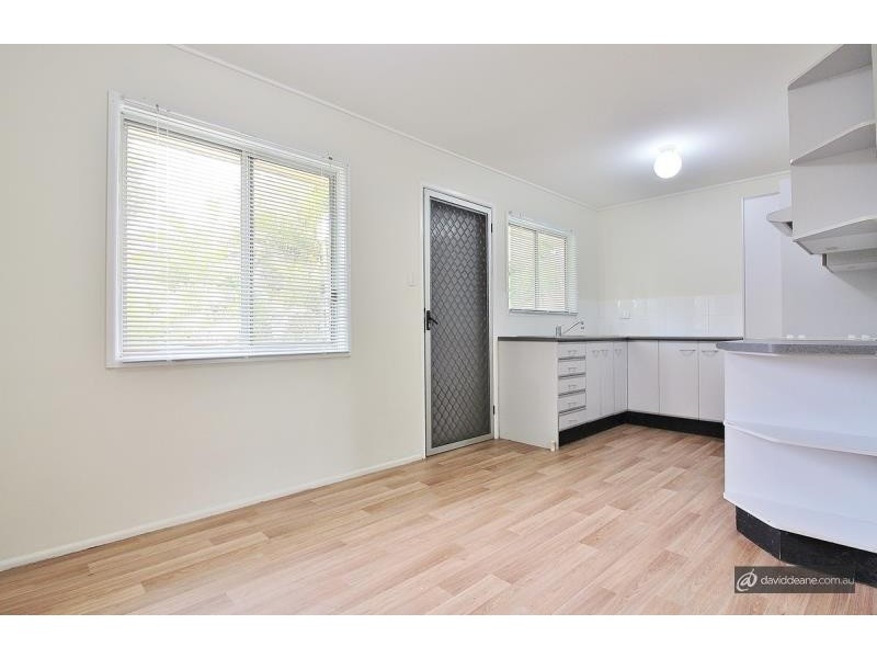 8 Calala Drive, Strathpine QLD 4500