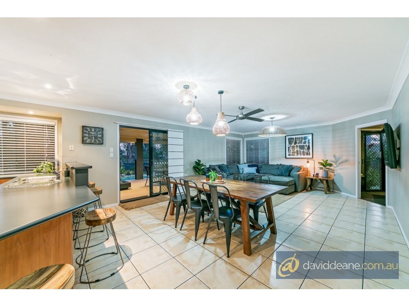 37 Hunter Circuit, Petrie QLD 4502