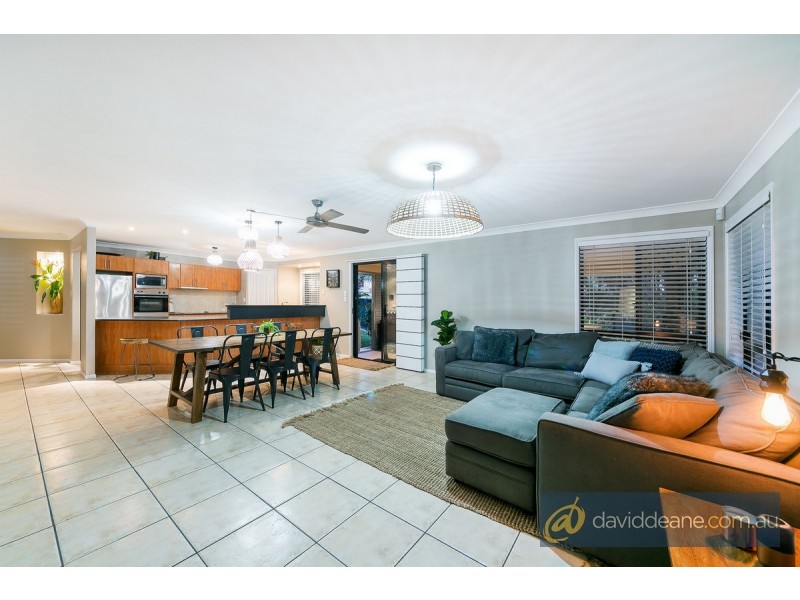 37 Hunter Circuit, Petrie QLD 4502
