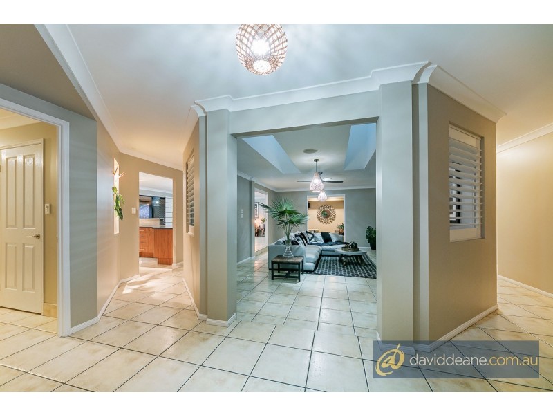 37 Hunter Circuit, Petrie QLD 4502