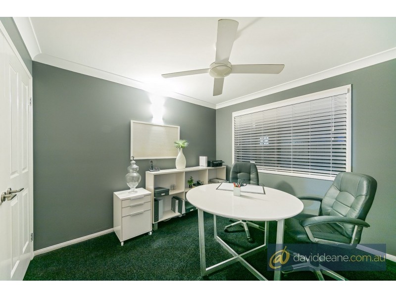 37 Hunter Circuit, Petrie QLD 4502