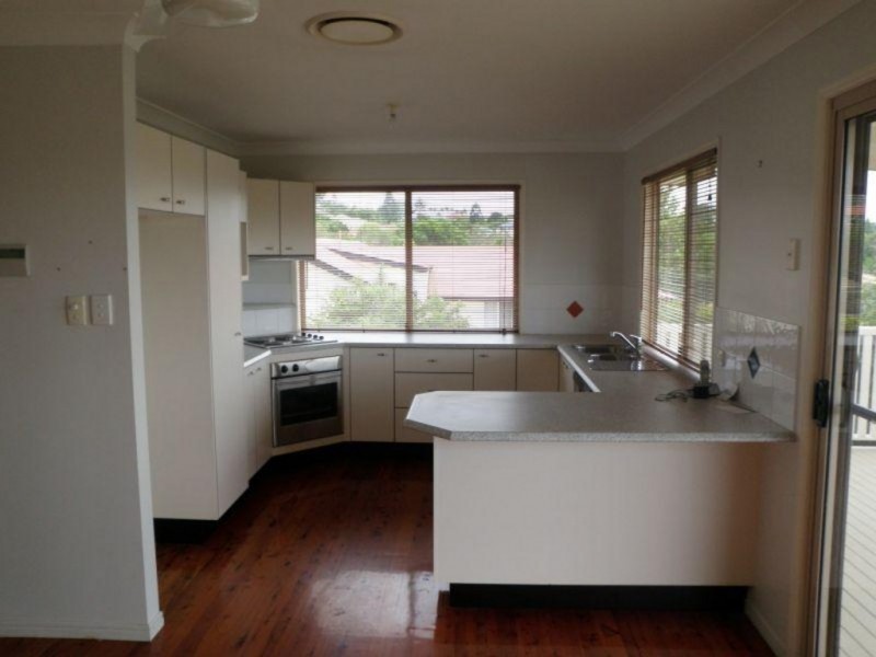 43 Washbrook Crescent, Petrie QLD 4502