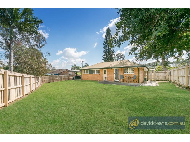 4 Loane Crescent, Lawnton QLD 4501