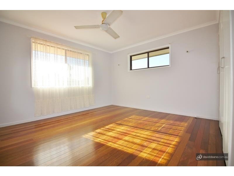 15 Ulmarra Crescent, Strathpine QLD 4500