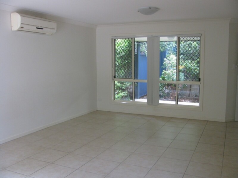 8/64 Station Road, Lawnton QLD 4501