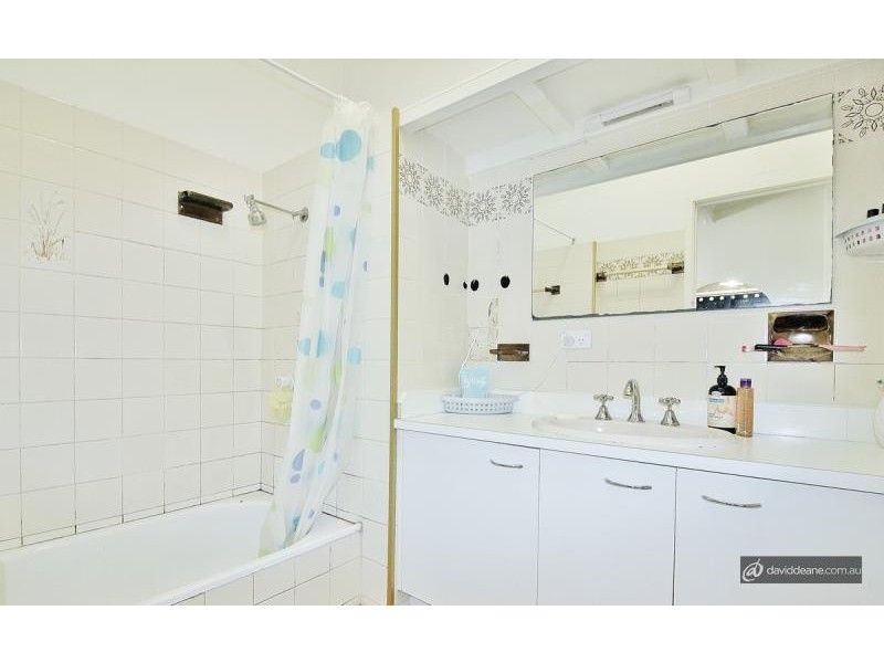 27 Youngs Crossing Road, Joyner QLD 4500