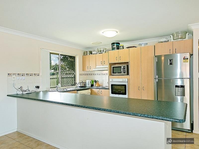 8 Wallace Street, Bray Park QLD 4500