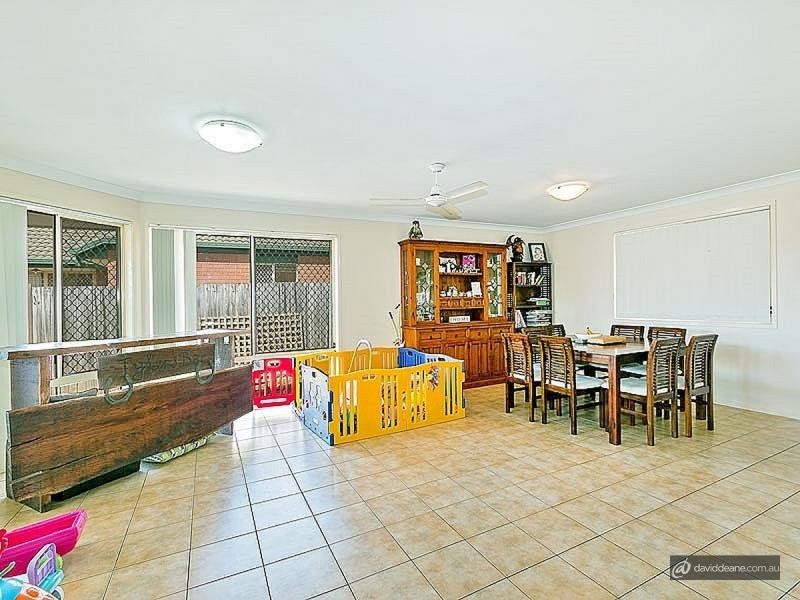 8 Wallace Street, Bray Park QLD 4500