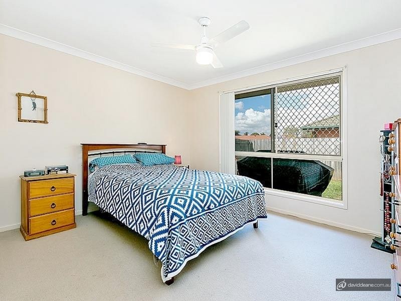8 Wallace Street, Bray Park QLD 4500