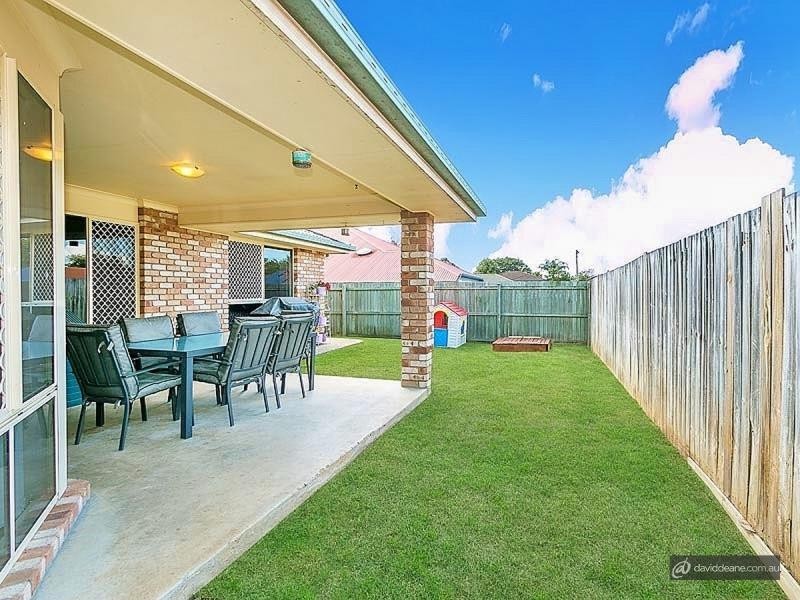 8 Wallace Street, Bray Park QLD 4500