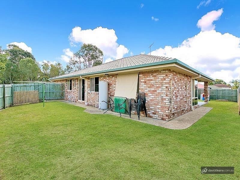 8 Wallace Street, Bray Park QLD 4500
