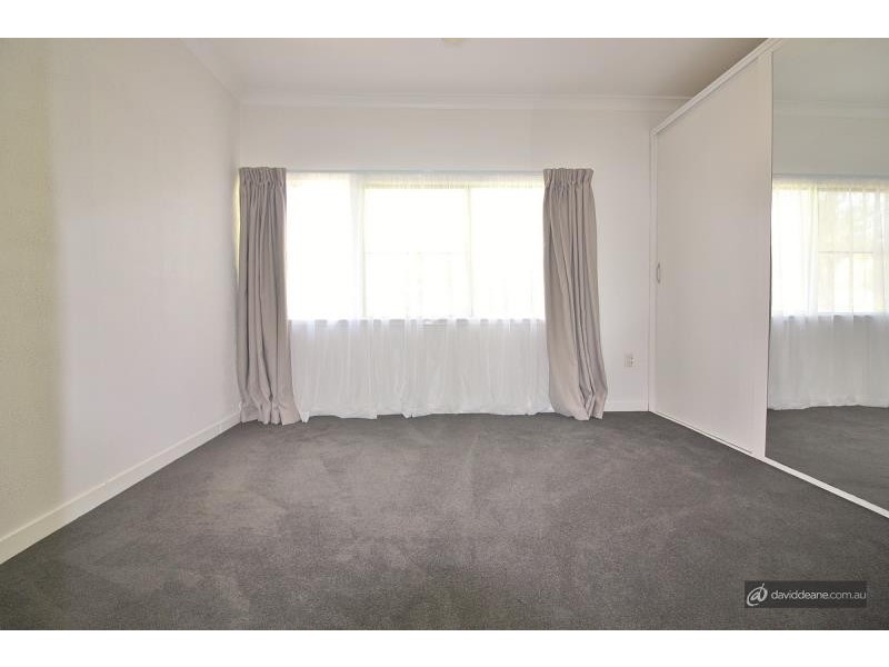 4 Boona Street, Petrie QLD 4502