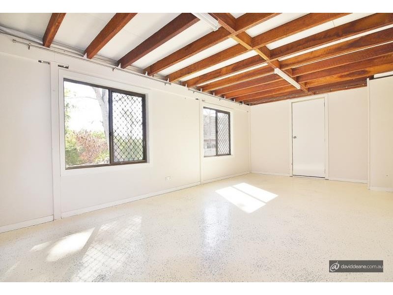 4 Boona Street, Petrie QLD 4502