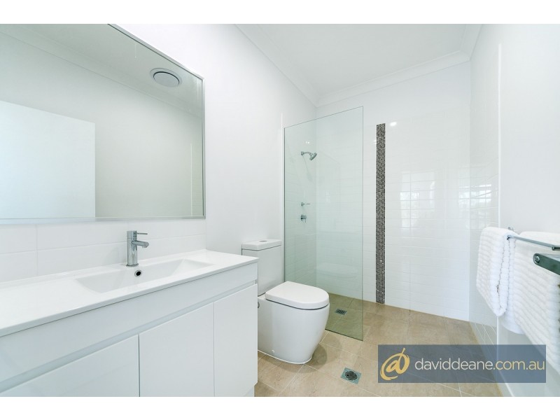 9 Houghton Street, Petrie QLD 4502