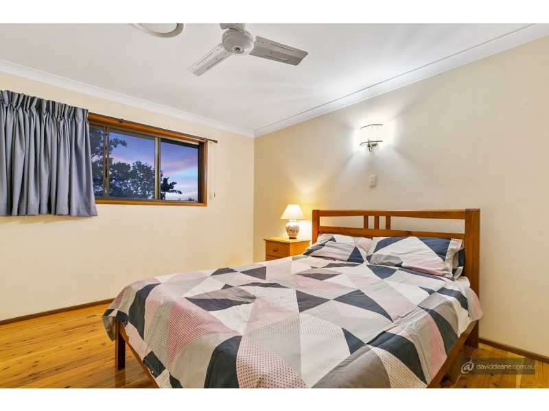 8 Chartres Court, Petrie QLD 4502