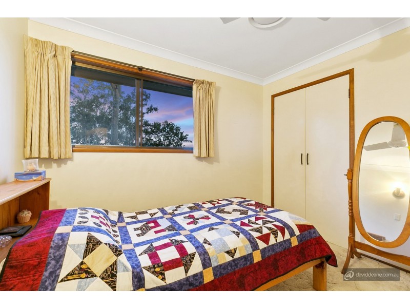 8 Chartres Court, Petrie QLD 4502