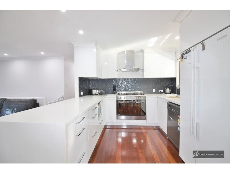 20 Nanbaree Drive, Bray Park QLD 4500