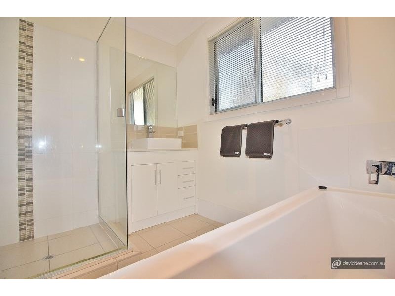 59 Kirri Avenue, Petrie QLD 4502