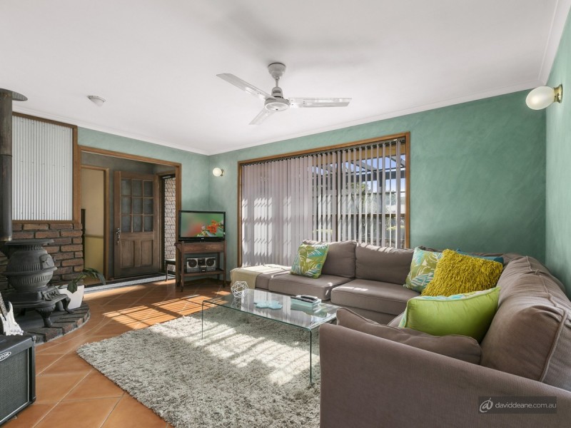 1 Grenoble Street, Petrie QLD 4502