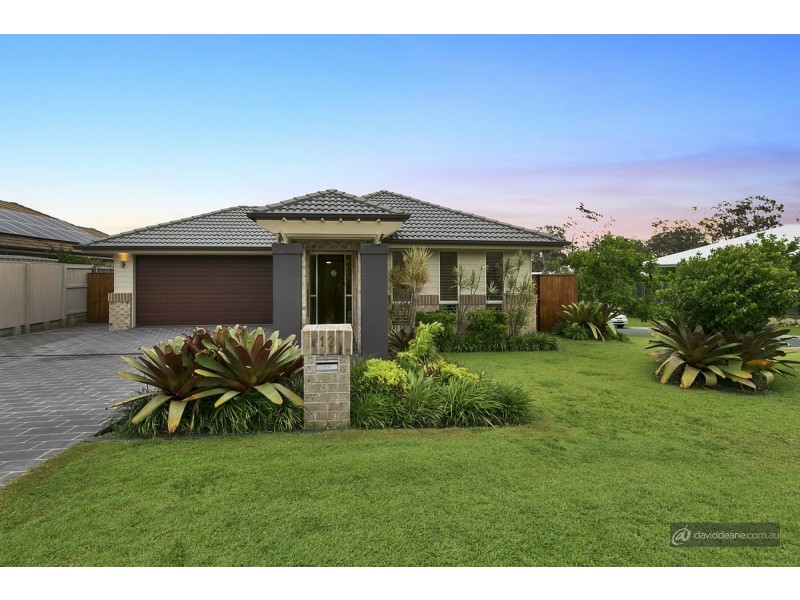 12 Holly Crescent, Griffin QLD 4503