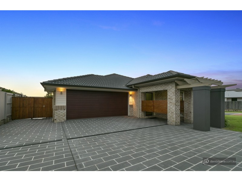 12 Holly Crescent, Griffin QLD 4503