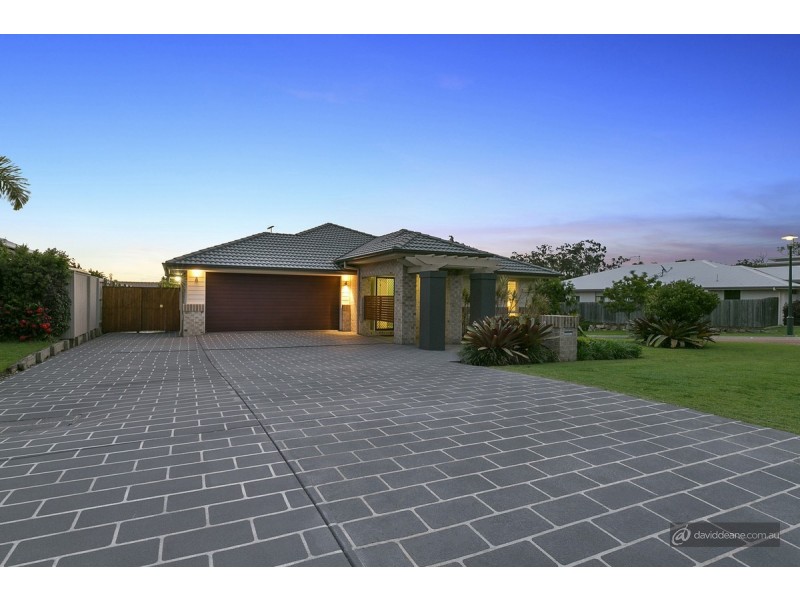 12 Holly Crescent, Griffin QLD 4503