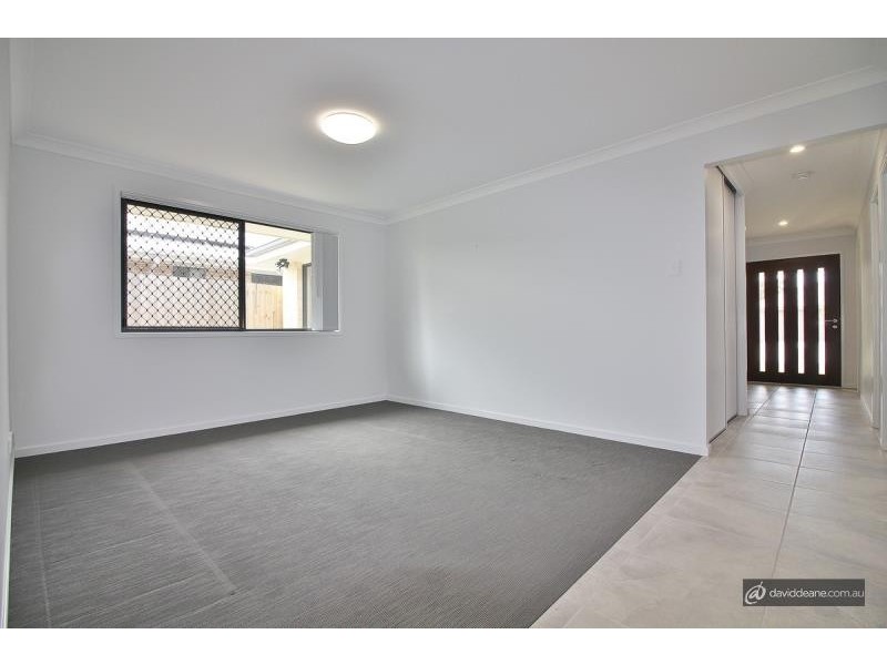 14 Ascot Crescent, Kallangur QLD 4503