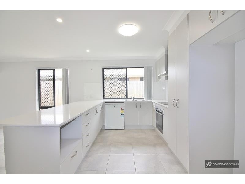 14 Ascot Crescent, Kallangur QLD 4503