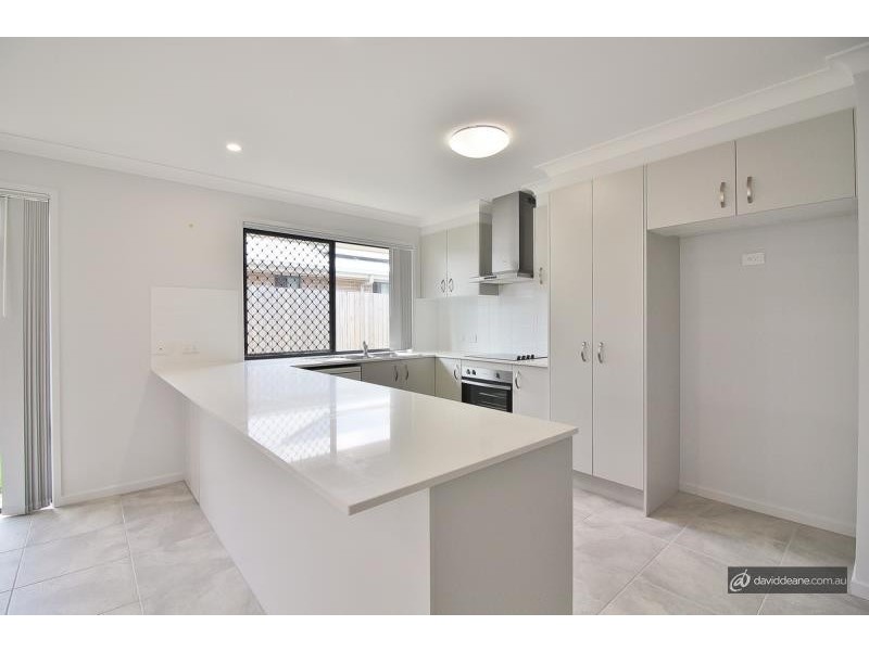 14 Ascot Crescent, Kallangur QLD 4503