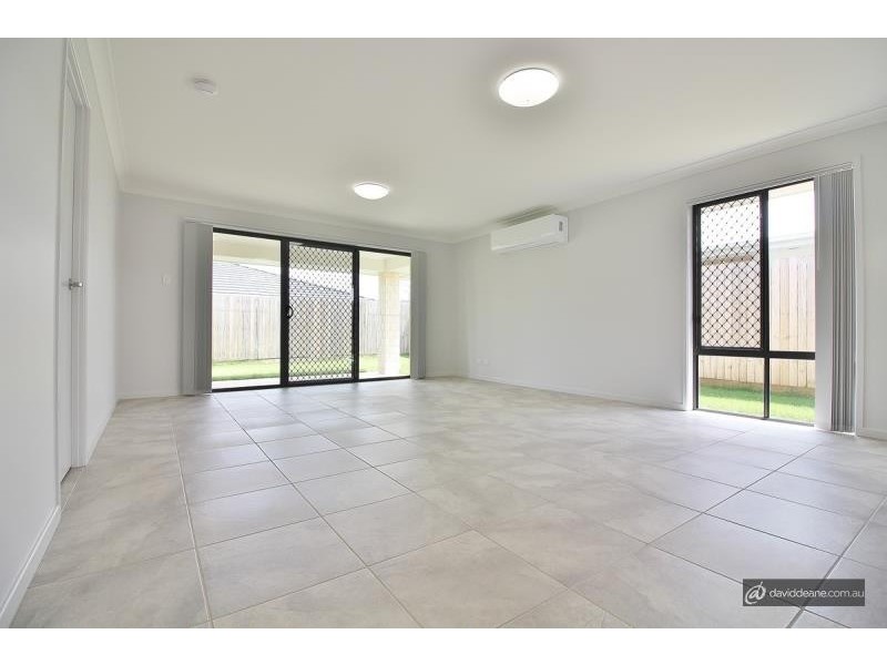 14 Ascot Crescent, Kallangur QLD 4503