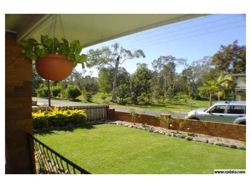 31 Cliff St, Kallangur QLD 4503