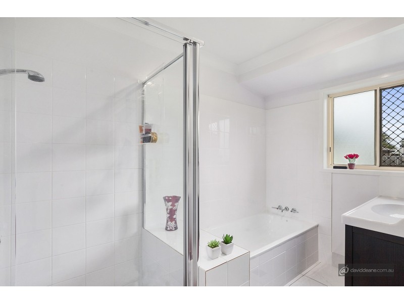 8 Ferrari Street, Lawnton QLD 4501