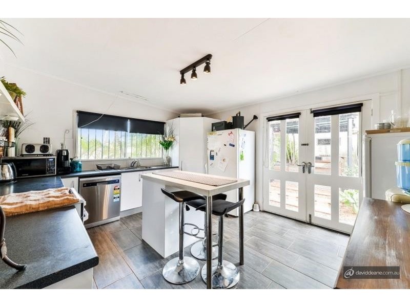 24 Grahams Road, Strathpine QLD 4500