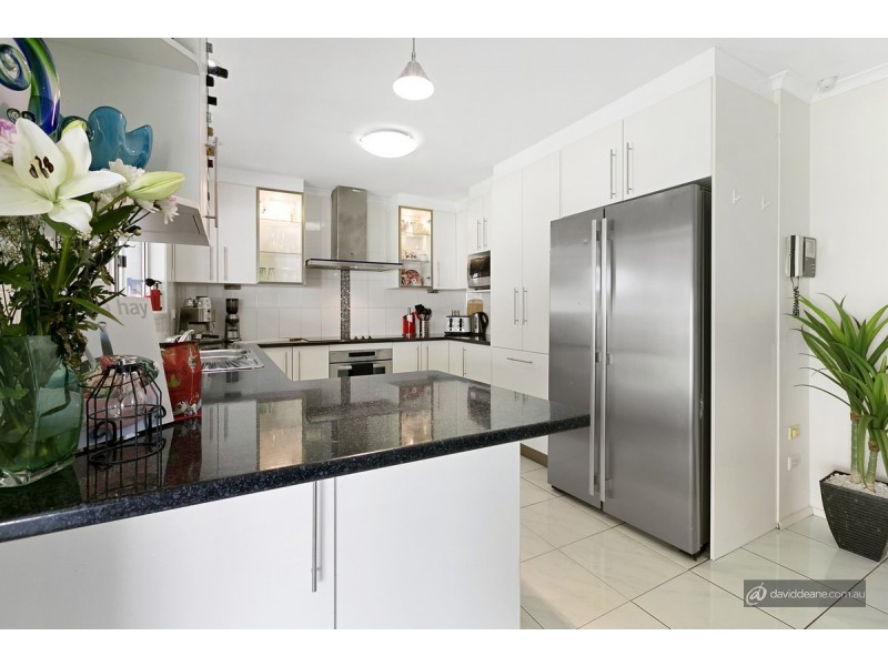 10 Warringah Grove, Petrie QLD 4502