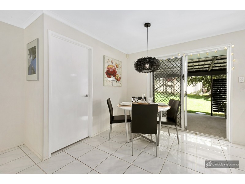10 Warringah Grove, Petrie QLD 4502