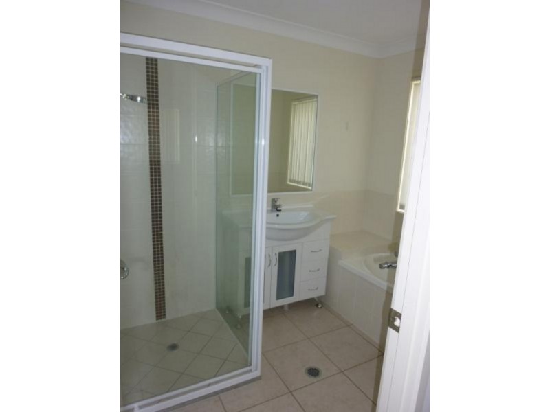 3/3 Halo Crt, Bray Park QLD 4500