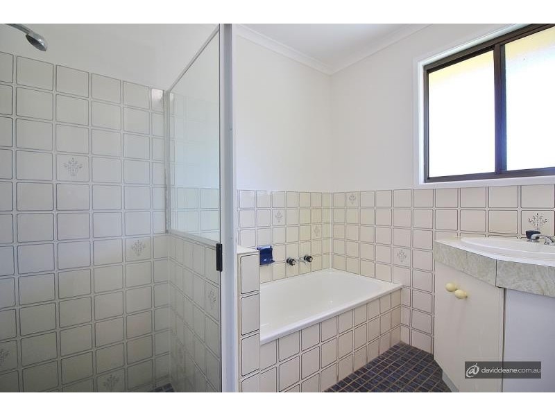 4 Ahern Street, Kallangur QLD 4503