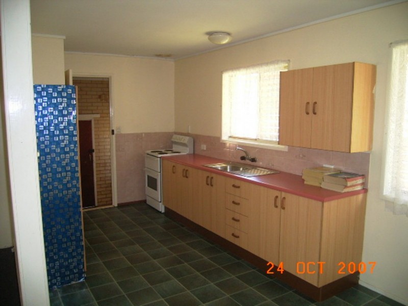 2 Harvey St, Strathpine QLD 4500