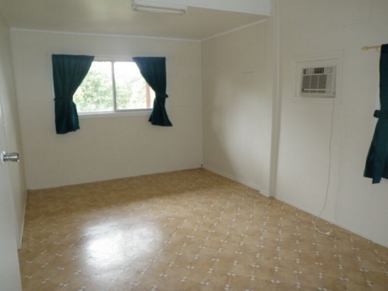 32 Ellerdale St, Strathpine QLD 4500