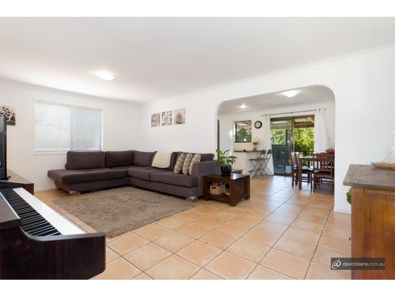 22 Pamphlett Street, Rothwell QLD 4022