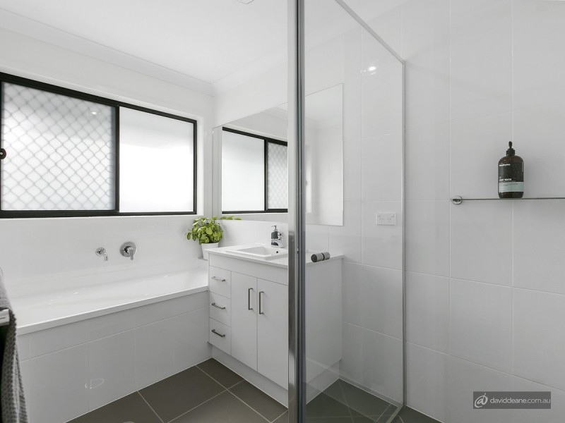 44 Grahams Road, Strathpine QLD 4500