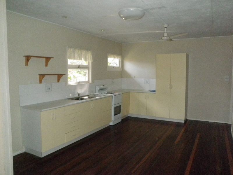32 Sheehan Street, Kallangur QLD 4503