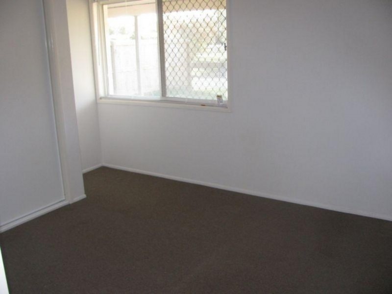 1/9 Durham Cres, Bray Park QLD 4500