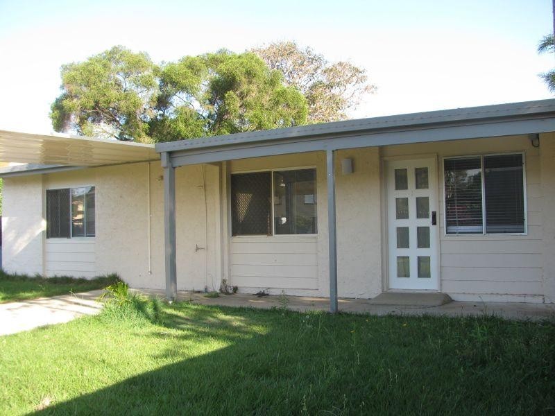 1/9 Durham Cres, Bray Park QLD 4500