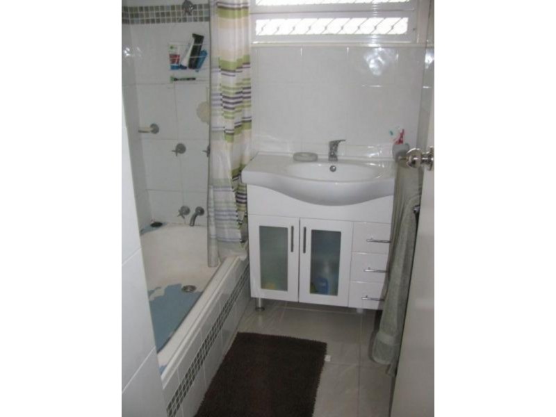 15 Lancaster Street, Strathpine QLD 4500